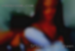 5f5in' chunky, green eyes, brown Chapel Hill hair.