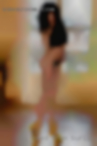 I need from Burlington, NJ someone next to  me.